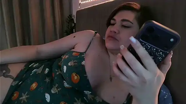 miss preggie online show from 04.27.26