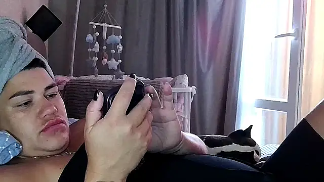 miss preggie online show from 07.11.26