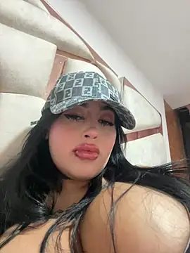 Milk lee7 online show from 07.17.26