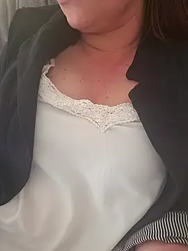 Snapshot of openstes14 chatting on 04.11.26 openstes14 online show from 04.11.26