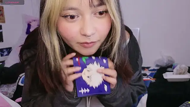 Snapshot of ZoeyDoll_ chatting on 05.16.26 ZoeyDoll online show from 05.16.26