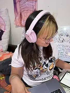 Snapshot of ZoeyDoll_ chatting on 05.28.26 ZoeyDoll online show from 05.28.26