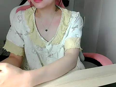 lucienguyen online show from 05.04.26