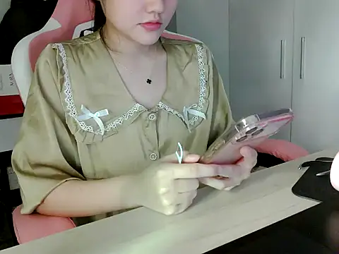 lucienguyen online show from 06.06.26