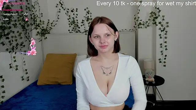 Snapshot of Charlotte_Stee chatting on 04.20.26 Charlotte Stee online show from 04.20.26
