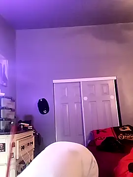 Uneedthis12inch online show from 04.14.26