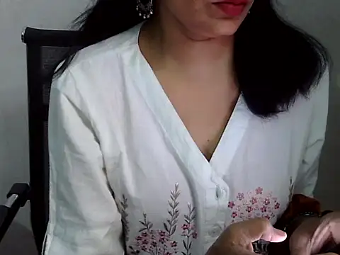 Snapshot of lustybebo chatting on 04.07.26 lustybebo online show from 04.07.26