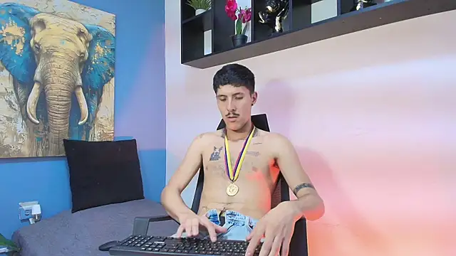 ALEXXXTREM69 online show from 05.15.26
