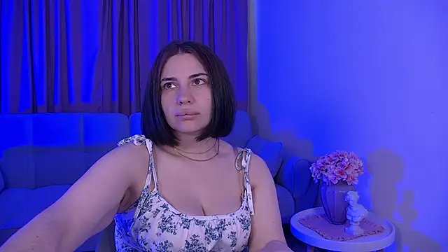 Snapshot of AdrianaToress chatting on 06.12.26 AdrianaToress online show from 06.12.26