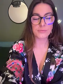 Snapshot of Miarose_gabani chatting on 04.23.26 Miarose gabani online show from 04.23.26