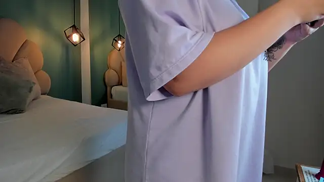 Snapshot of lilaa_sky chatting on 04.24.26 lilaa sky online show from 04.24.26