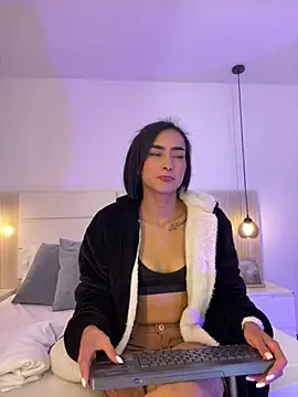 Snapshot of dhalia_lux_ chatting on 04.24.26 dhalia lux online show from 04.24.26