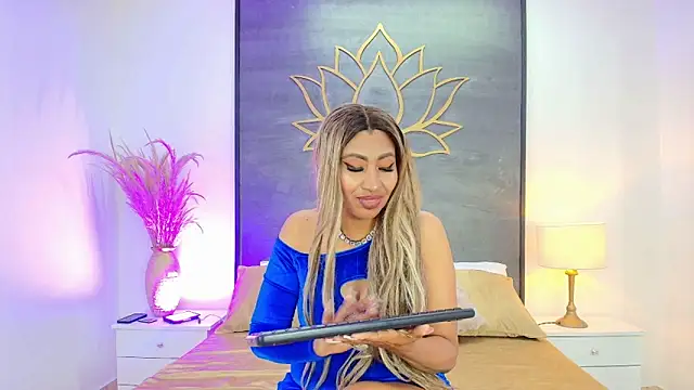 Kiara Parker  online show from 05.18.26