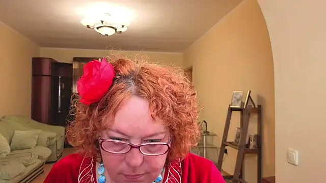 Snapshot of Fara_Flutte chatting on 05.15.26 Fara Flutte online show from 05.15.26