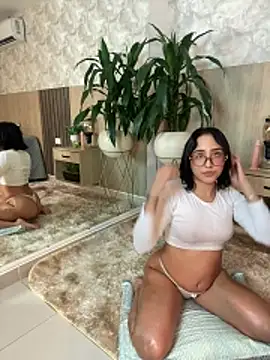 LiriaSweetie online show from 04.11.26