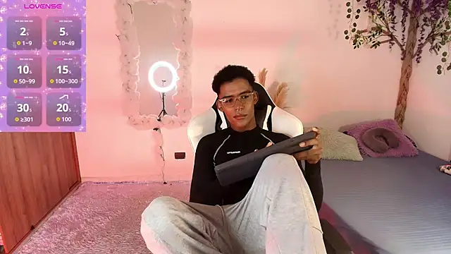 Snapshot of IamAndrey chatting on 05.17.26 IamAndrey online show from 05.17.26