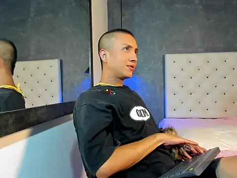 Jara Chick online show from 05.11.26