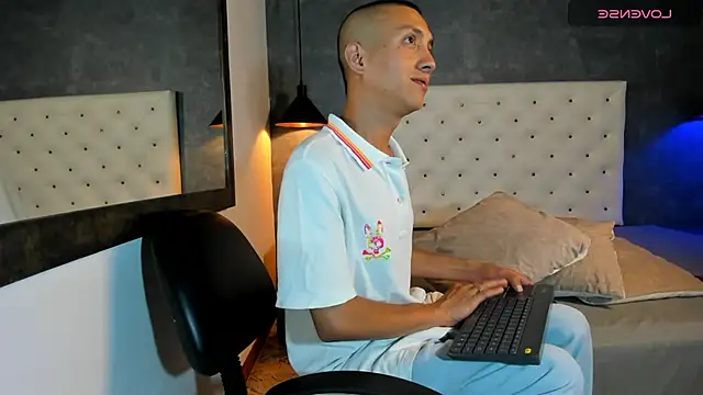 Jara Chick online show from 05.29.26