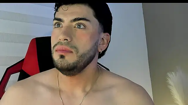 Snapshot of Alexander_Diazz chatting on 04.15.26 Alexander Diazz online show from 04.15.26