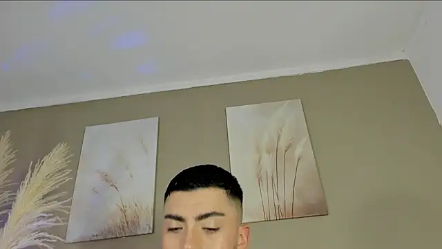 Snapshot of Alexander_Diazz chatting on 05.26.26 Alexander Diazz online show from 05.26.26