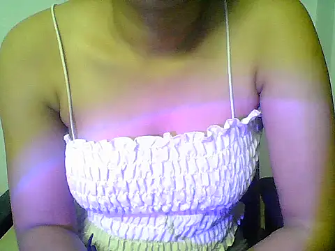 Snapshot of Saxy_Mony002 chatting on 06.26.26 Saxy Mony002 online show from 06.26.26
