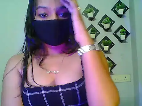 Snapshot of Saxy_Mony002 chatting on 07.28.26 Saxy Mony002 online show from 07.28.26