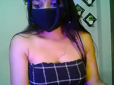 Snapshot of Saxy_Mony002 chatting on 07.28.26 Saxy Mony002 online show from 07.28.26