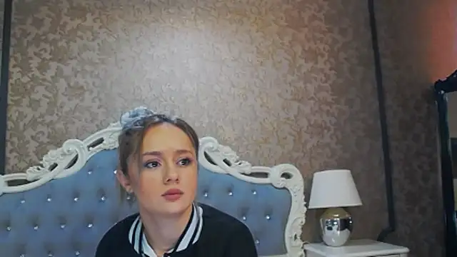 Ivy Quin online show from 05.02.26