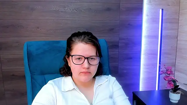 trynotbeingshy online show from 04.15.26