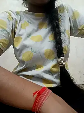 Snapshot of Miss_sarita chatting on 04.08.26 Miss sarita online show from 04.08.26