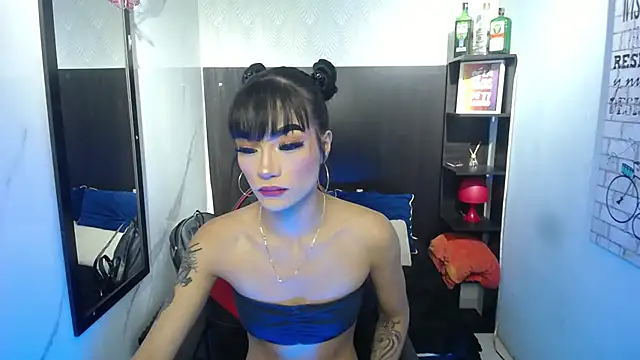 Snapshot of m_o_r_i_t_a chatting on 05.27.26 m o r i t a online show from 05.27.26