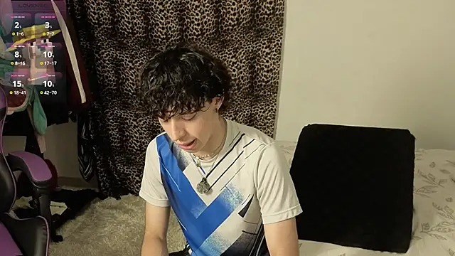 Snapshot of Otter_Moon chatting on 05.16.26 Otter Moon online show from 05.16.26