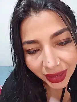 Snapshot of Antonella-corruso chatting on 06.05.26 Antonella-corruso online show from 06.05.26