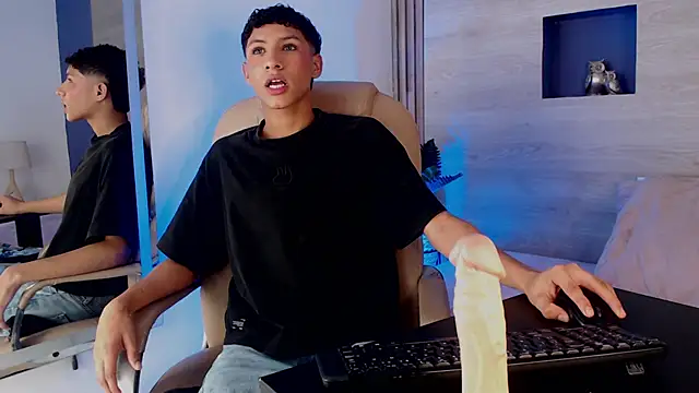 Velvet An online show from 04.30.26
