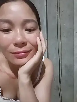 mia0033 online show from 05.17.26