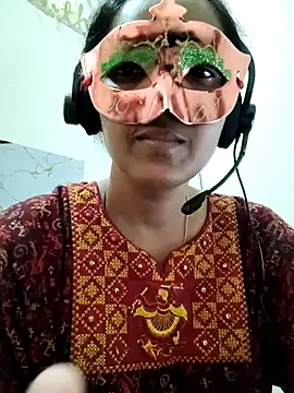 Snapshot of Charming-Cherry chatting on 04.11.26 Charming-Cherry online show from 04.11.26