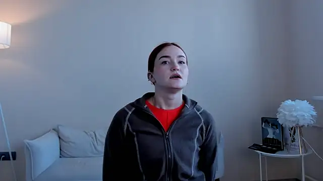 Snapshot of JohnieTrower chatting on 04.10.26 JohnieTrower online show from 04.10.26