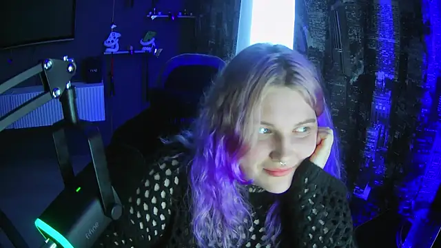 Sweet Squirrel  online show from 04.10.26