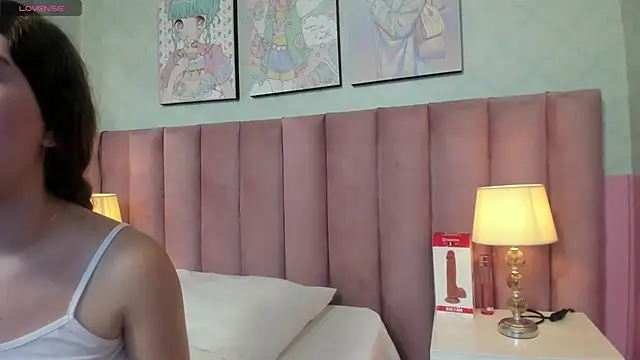 Hellencute18  online show from 06.12.26