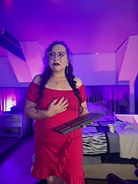 Snapshot of Jenifer_cruz chatting on 04.11.26 Jenifer cruz online show from 04.11.26