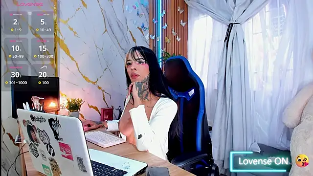 Dafne kee online show from 07.27.26