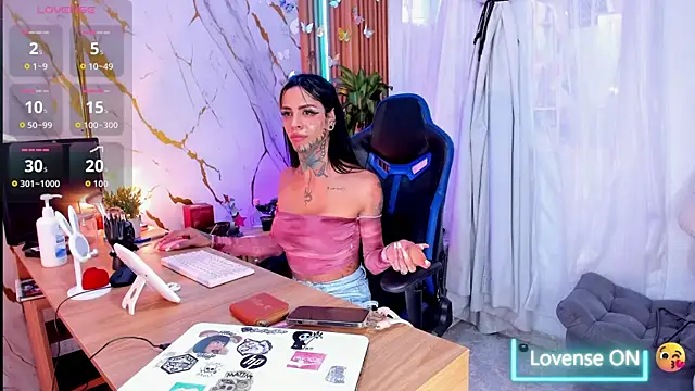Dafne kee online show from 07.28.26