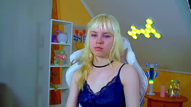 Snapshot of HannahHollis chatting on 07.01.26 HannahHollis online show from 07.01.26