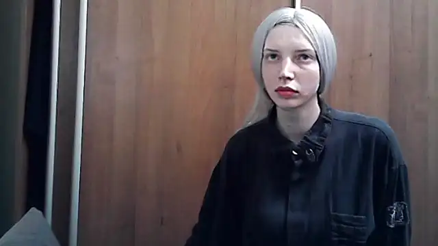 Snapshot of Crimson_Lady chatting on 05.19.26 Crimson Lady online show from 05.19.26