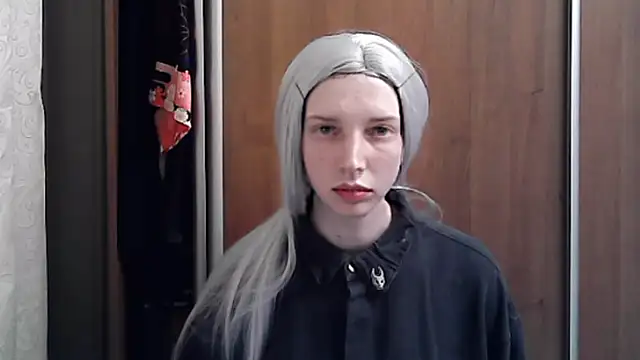 Snapshot of Crimson_Lady chatting on 05.25.26 Crimson Lady online show from 05.25.26
