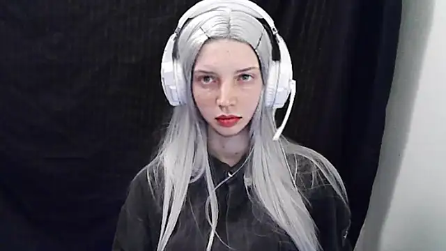 Snapshot of Crimson_Lady chatting on 05.29.26 Crimson Lady online show from 05.29.26