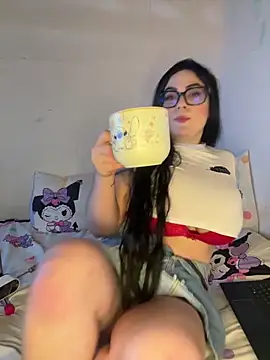 Snapshot of fer_latina26 chatting on 04.08.26 fer latina26 online show from 04.08.26