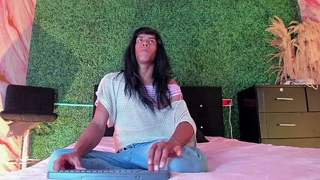 Snapshot of Lexyy_lux chatting on 04.14.26 Lexyy lux online show from 04.14.26