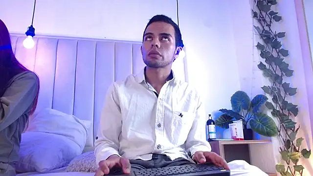 Snapshot of aji_golds chatting on 05.28.26 aji golds online show from 05.28.26