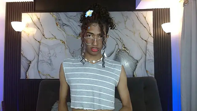 triiangel latinboy online show from 04.16.26